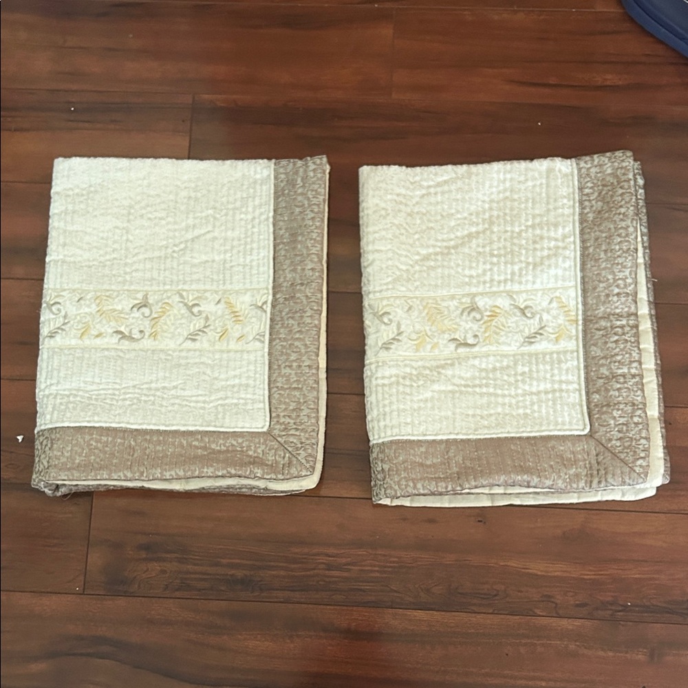 Cozy Cream and Brown 2piece standard sham
